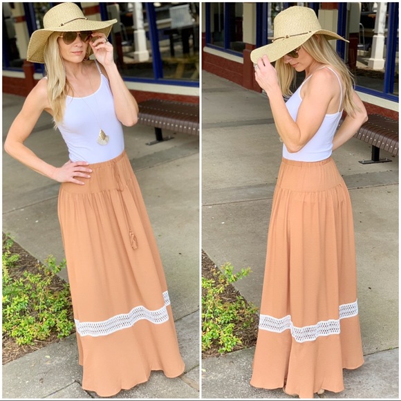 ✨LAST ONE✨Camel lace inset maxi skirt - Picture 3 of 3